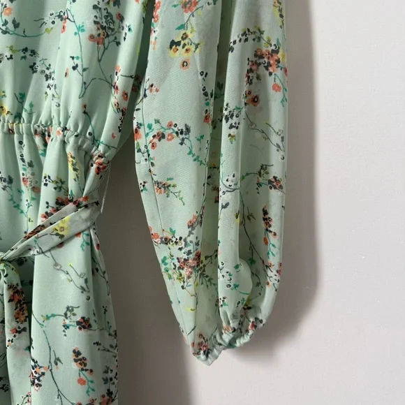 LOFT Full-Length Dress - Floral Design with Matching Belt - Picture 3 of 8